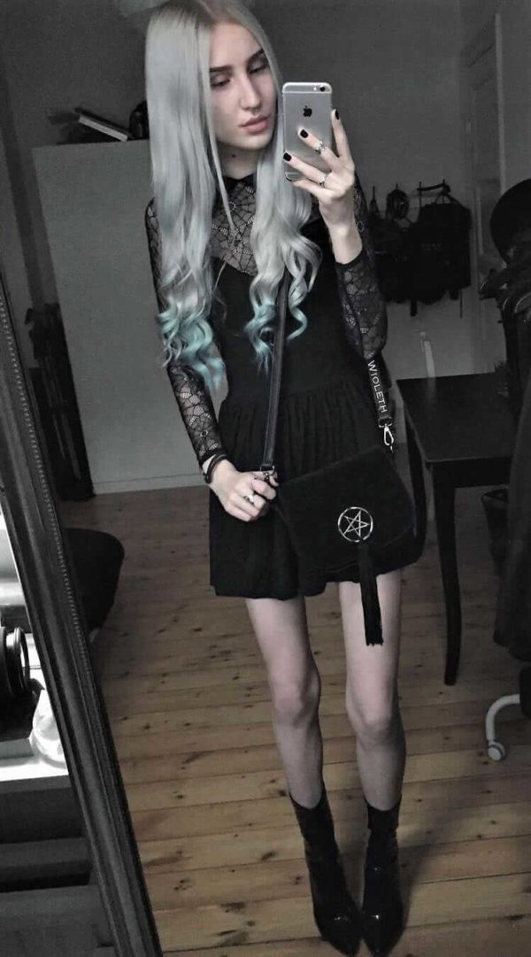 38 Awesome Witchy Outfit Ideas
