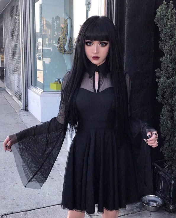 33 Bewitching Goth Outfit Ideas