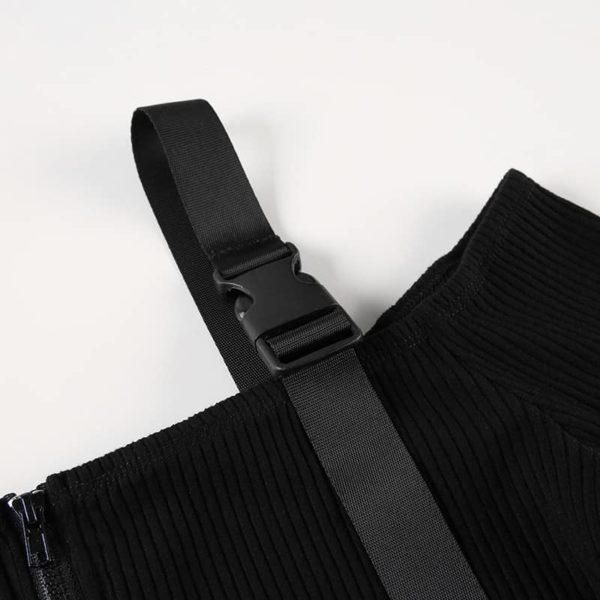 Off The Shoulder Crop Top with Zipper Details 2