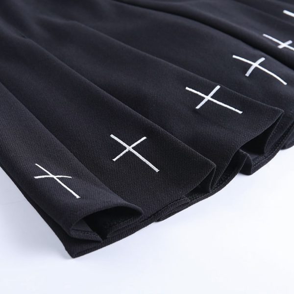Cross Pleated Skirt Details