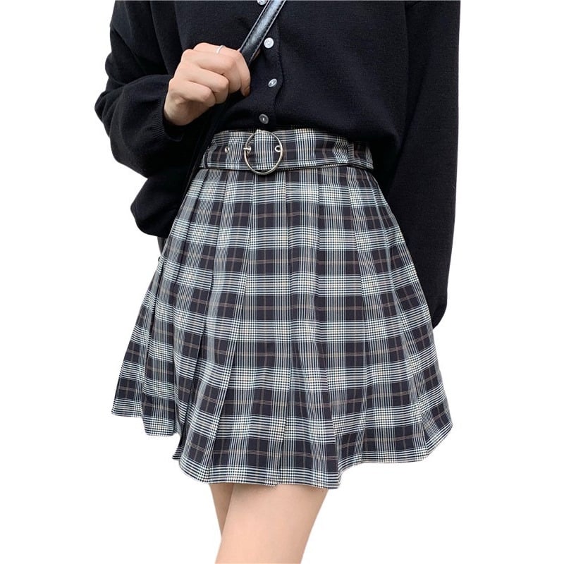 pleated mini skirt with belt