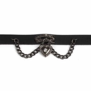 Vegan Leather Choker with Heart Pendant Chains Details