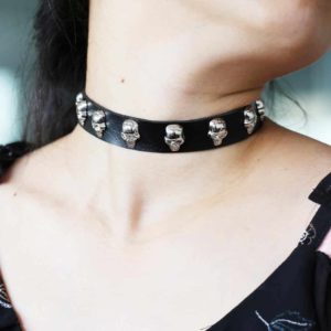 Vegan Leather Silver Skulls Choker Necklace 2