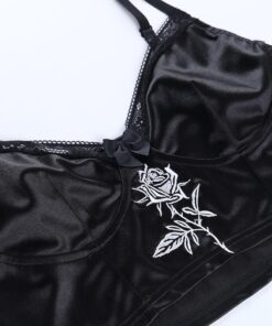 Rose Embroidered Cropped Camisole Details 2