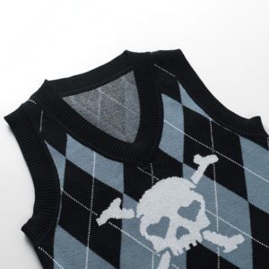 Skull Cropped Plaid Sweater Vest Details
