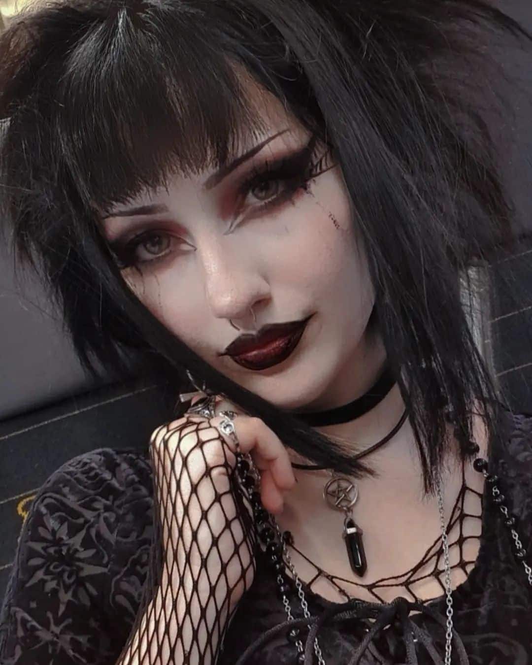 Gothic make up