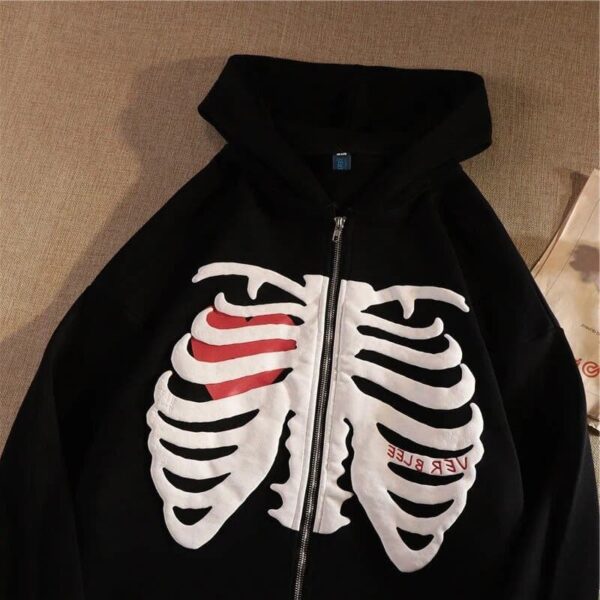 Skeleton Heart Hoodie - Black Details